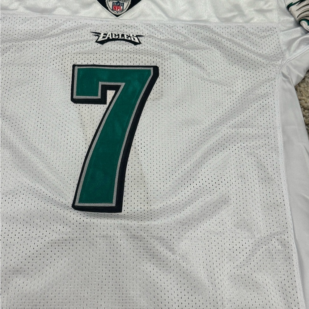 Philadelphia Eagles Autographed Vick White and Green Jersey - Picture 6 of 6